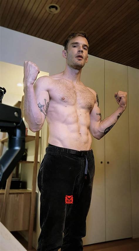 pewdiepie physique|pewdiepie dumbbells.